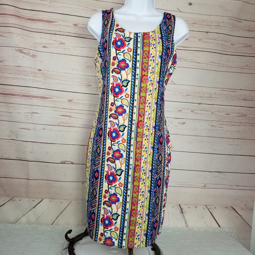 NWOT Ambiance Women's L Bodycon Floral w Paisley